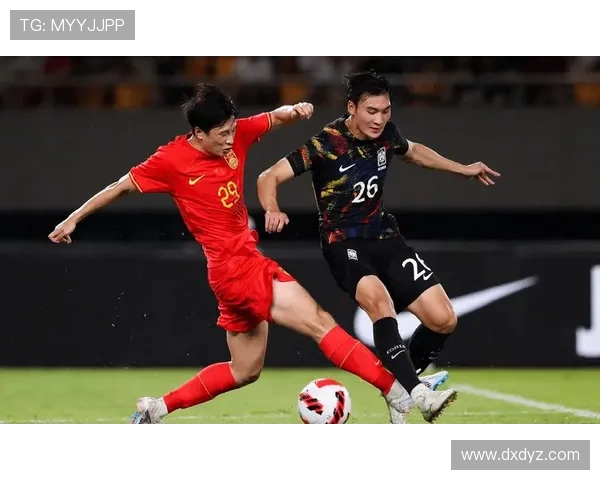 中国足球队备战亚洲杯，主帅透露新阵容构想与年轻球员崭露头角