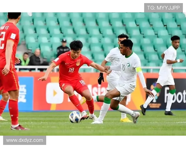 国足连胜势头强劲年轻球员闪耀赛场引领中国足球新希望
