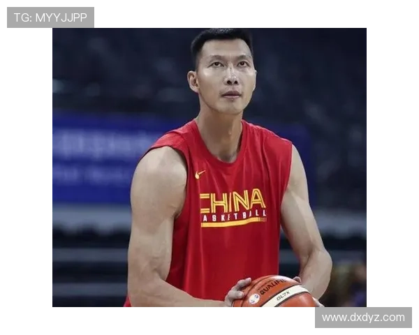 中国男篮全力备战世界杯备战阶段，焦点人物易建联伤情恢复成关键因素