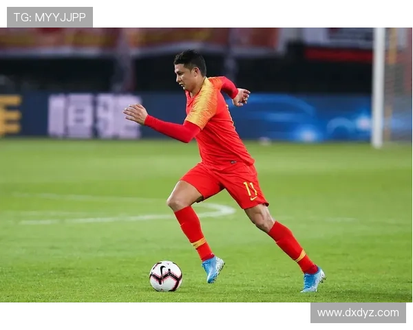 年轻球星逆袭助力国家队强势夺冠引燃赛场激情风暴震撼全场观众心