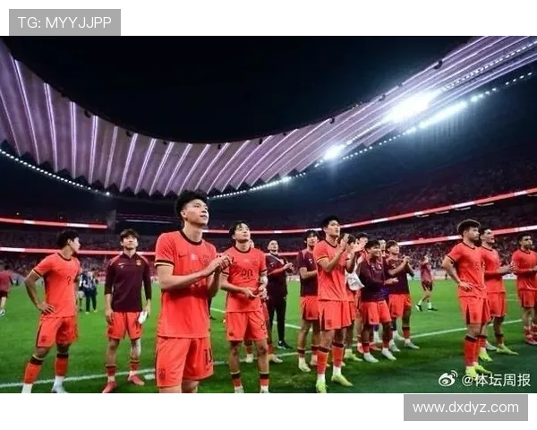 国足备战世界杯预选赛新帅亮相联赛焦点球员集体爆发引发球迷热议