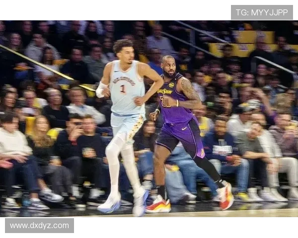 詹姆斯刷新NBA历史纪录 勇士逆转胜湖人迎来三连胜